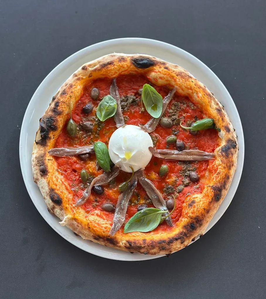 Pizza with anchovies, capers, olives and burrata